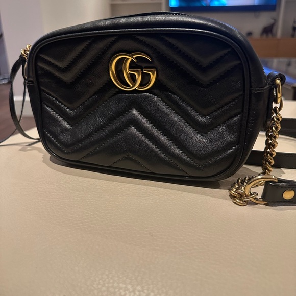 GC Marmont Bag - Picture 1 of 3
